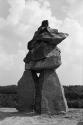 Installing Inukshuk, 1987
© McMichael Canadian Art Collection Archives
L1987.13 (installation…