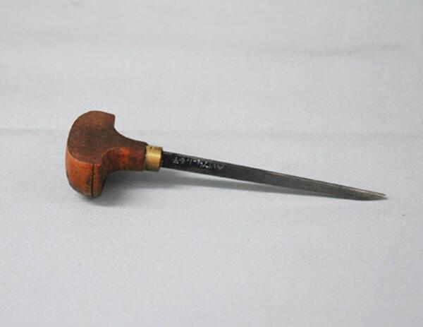 Engraving Tool used by Franklin Carmichael